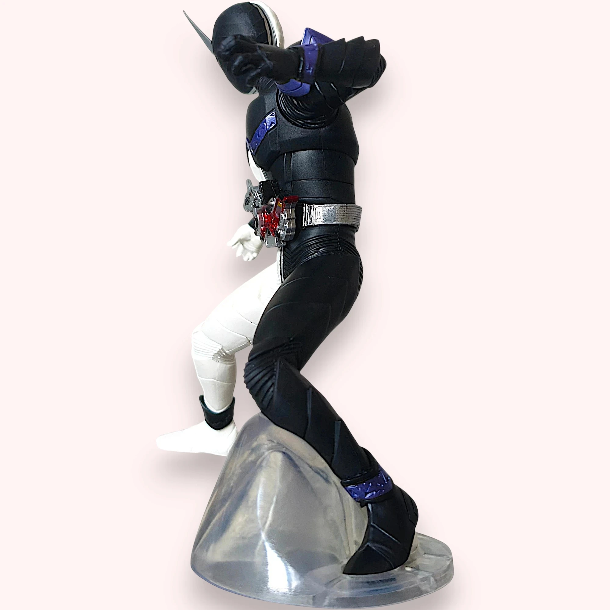 Figura Kamen Rider W Fangjoker Ver. A – Estatua Valiente del Héroe – Banpresto – photo 3